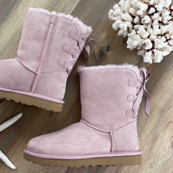 🌴🔆UGG - SHORT CONTINUITY BOW BOOTS🔆🌴 - Picture 6 of 16